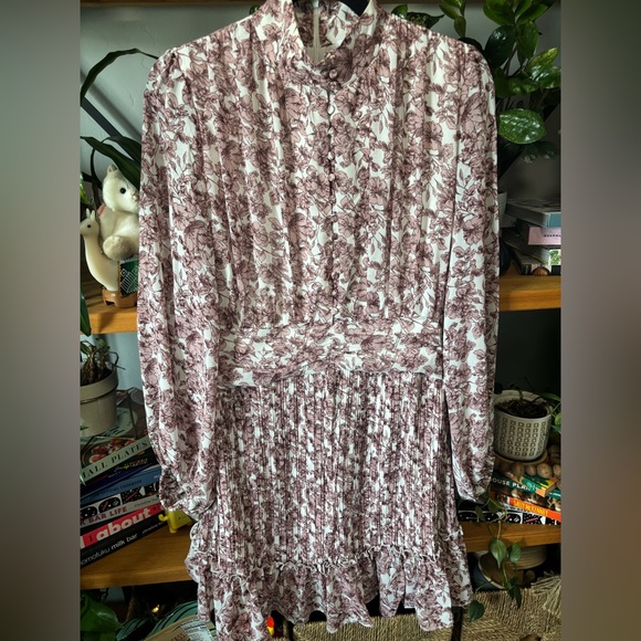Ivy City Co Dresses & Skirts - Ivy City Co Brynley Dress in Pink | Small